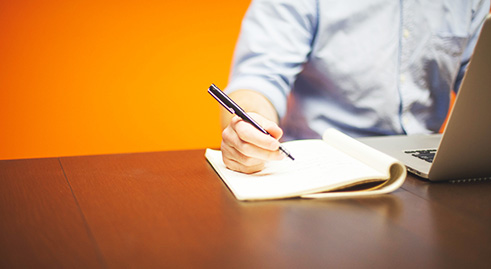 （1）完整上下游供应链：